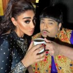 Mahek Chahal Instagram – Super fun to always meet u. @kikusharda You rocked the show!!! Always making us smile and laugh. ❤️🙌🏻 

#actors #comedy #travel #stage #danceperformance #live #lovemyjob #happiness #workhard
