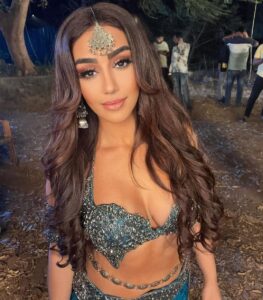 Mahek Chahal Instagram - #workmode #naagin6 #actorslife #indiansupernaturalshow #camera #filming #script #glam