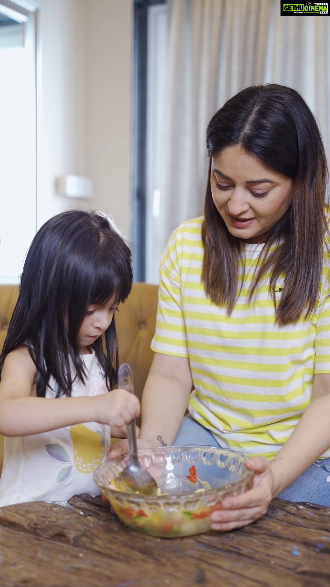 Mahhi Vij Instagram - Make your food creamy, saucy & yummy. Introducing mayo sauces with a twist from @ChefBossIndia Add zing to your snacks with all new flavours like Chipotle Mayo, Creamy Tomato Mayo & Harissa Mayo. Make yummy sandwiches, burgers, rolls or just dip with your favourite snacks. Available on ChefBoss.com, Amazon & Bigbasket Explore new recipes like a boss and proudly say #IamChefBoss #iamchefboss #chefboss #mayo #mayonnaise #sauce #foodie #foodlover