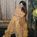 Mahhi Vij Instagram – Orange kind of day 

👗 @shopmulmul 
 Styled by @stylebysaachivj 
 Earrings @azotiique