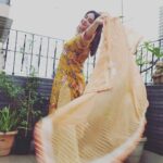 Mahhi Vij Instagram - Yellow kind of day🌼🌼 👗 @theloom.in