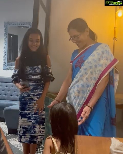 Mahhi Vij Instagram - Tara ke fans Tara ko pyaar karne wale blessing dene wale Proud moment for me … can we take a pic with Tara.. itna pyaar meri beti ko karne ke liye dhanywad 🙏