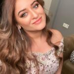 Mahhi Vij Instagram – Since everyone asked me to post this one

👗👗 @theohailakhanofficial 
Makeup @tulsi5solanki