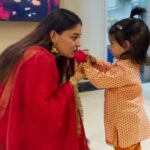 Mahhi Vij Instagram – This KarwaChauth is very different but the love, the bond is still the same! Our Tara is there to help me break my fast as we watch you daily ❤️ 
#karwachauth #fasting #love #ourworld
