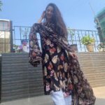 Mahhi Vij Instagram – 🌈 

@nidhikurda 
 @indian.attires