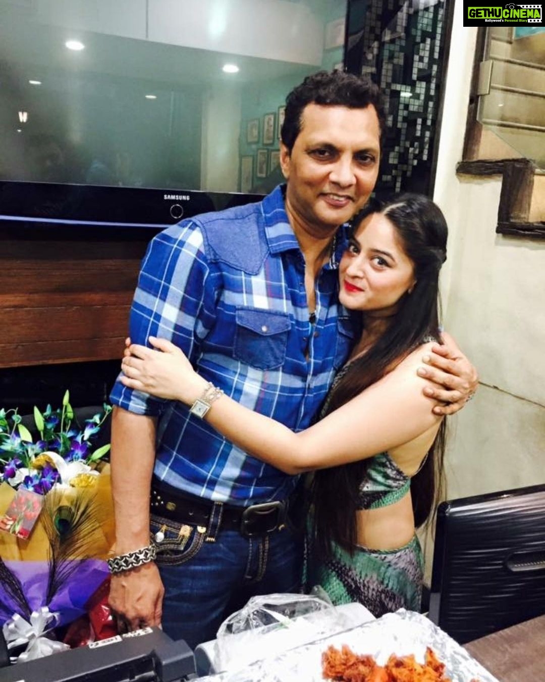 Mahhi Vij Instagram - Happy birthday to my life Mera dil meri jaan