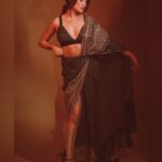 Mahira Sharma Instagram - 𝒷𝑒 𝒶𝓁𝓁 𝒾𝓃 𝑜𝓇 𝒷𝑒 𝓃𝑜𝓉𝒽𝒾𝓃𝑔 𝒶𝓉 𝒶𝓁𝓁 🍂 Outfit : @labeld Styling : @tiara_gal @akansha.27 💄: @puneet_makeovers 👠: @urbantoes