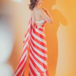Mahira Sharma Instagram - Raah toh badi seedhi hai , modh toh saare mann ke hain …… : : Outfit - @komalsandhu14 📸- @theenigmaticdrummer 💄- @makeupbynainagoel
