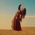 Mahira Sharma Instagram - #duldisharaab out now ♥️ @kulwinderbilla @meharvaani @thindjasvir @bangmusic.official @mixsingh @mandeepmaniofficial Videos 🎥 : @gurinderrbawa 💄: @passirajan 👗 : @simrandhillon.designs @dkdivyakhokhar