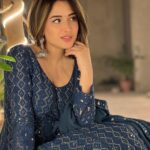 Mahira Sharma Instagram - Happy Diwali 🪔 . . @dfrxclusive