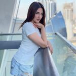 Mahira Sharma Instagram - The art of eye contact 💙 Downtown Dubai