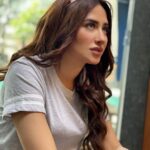 Mahira Sharma Instagram - Sings everywhere ... happy Sunday everyone 🌈