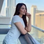 Mahira Sharma Instagram - The art of eye contact 💙 Downtown Dubai
