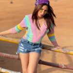 Mahira Sharma Instagram - Let’s do what we luv n do a lot of it 🌈 Dubai
