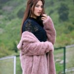 Mahira Sharma Instagram - Tu Rooh ki Raahat hai Tu meri Ibaadat hai 🌸 Kashmir