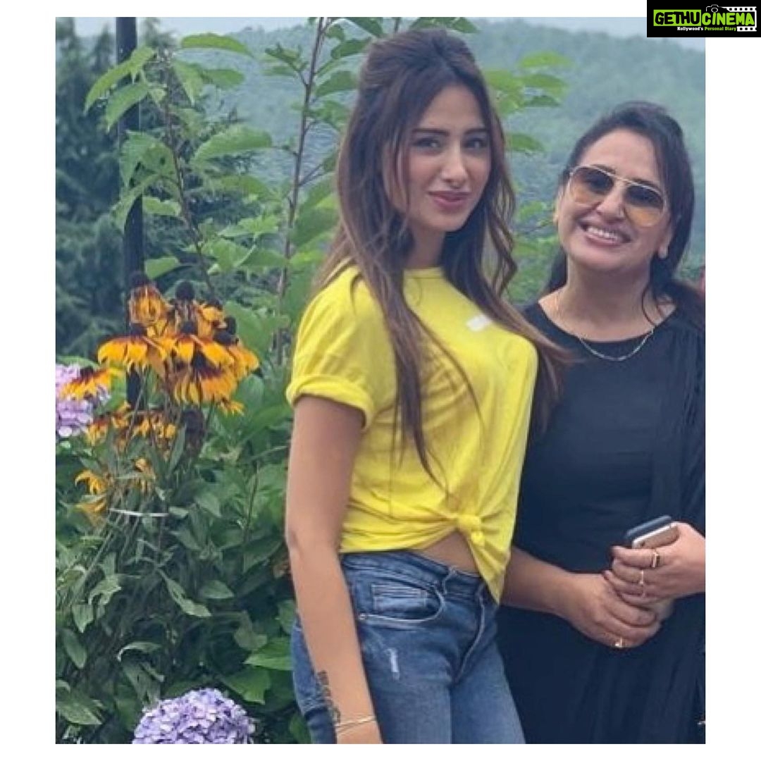 Mahira Sharma Instagram - Happy Mother’s Day life ♥️