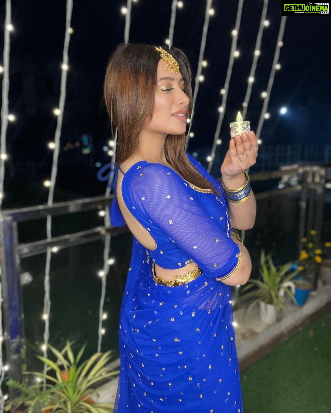 Mahira Sharma Instagram - happy diwali 🪔