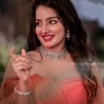 Malavika Menon Instagram - Cheers to another year🥂✨ Pc @_sooraj_sankar_ Location @aatma_eventspace Decor @goodlook_theeventdesigners Dressed in @fashionbaycouture Dolled up @aswathi_sasidharan__