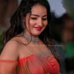 Malavika Menon Instagram - Cheers to another year🥂✨ Pc @_sooraj_sankar_ Location @aatma_eventspace Decor @goodlook_theeventdesigners Dressed in @fashionbaycouture Dolled up @aswathi_sasidharan__