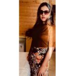 Malavika Menon Instagram - Vibin with vintage wind in goa 🧡❤️🤎 #vibes #goa #vintage #instagram #mallugram #happy #food #sea #dance #musically #getdressed #yay #friday