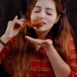 Malavika Menon Instagram - Christmas is around the corner 😃🎅🥰and shouldn’t you treat your dear ones with something special 😍 I got you your back … Perfect Happy Christmas 🥳 #eastern #perfectchristmas #perfect #perfrcttaste partner #perfecttaste #perfectcolour #perfectsmell #christmas2022 #christmasspecial 🎥 : @shalih_cocktail