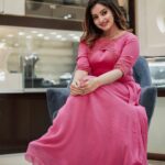 Malavika Menon Instagram - 💖💖💖 @thangals_jewellery_ @yla_designs