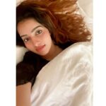 Malavika Menon Instagram - There is no wifi in the forest 🌳 but you will find a better connection 🥰✨ @mapleashresort
