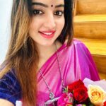 Malavika Menon Instagram – Happy pongal & makara sankaranthi  n thalapoli wishes to all my loves ☺️😘❤️🤗have a prosperous year ahead! 🍂