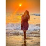 Malavika Menon Instagram - Life’s a 🏖️ 💜💖🧿🎆🤍✨🥳💟🎉🧿🤗 #goadiaries #sunburn #party #newyear #kickstarter #off #great #with #music #dance #love #harmony #peace #lights #friendship #family #blessed #grateful #sea #malavika