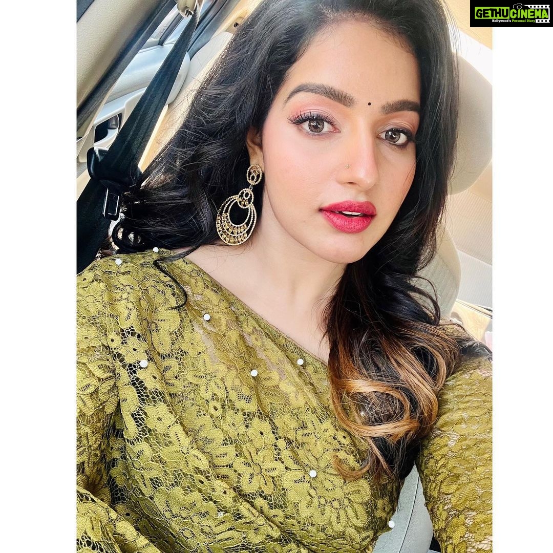 Malavika Menon Instagram - Mua @vanithya Wearing #own At Tirur for tezz motor’s electric kinetic green two wheeler dealership 🌈☺️ @tezz_kinetic_green #inaugration #tirur #malappuram #kerala #malavika #mm #malayalam