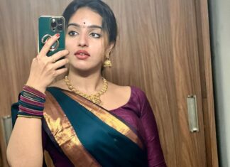 Malavika Menon Instagram - 💛✨ #goodvibes #navaratri #2022 #traditional #antique #dhavani #durgapuja Dressed in @swayamvarasilksindia ✨