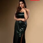 Malavika Menon Instagram – @malavikacmenon Wearing Darkgreen Western outfit in sequence fabric.
Inframe : @malavikacmenon
Costume : @swayamvarasilksindia
Photography : @aghoshvyshnavamofficial
MUA : @avinash_s_chetia
Styling : @leirakuncysiby
Jwellery : @bellamariaindia, @riddhi_rental_jewellery
#swayamvarasilksindia #swayamvarasilks #swayamvara #newcollection #westernwear #westerndress #sequence #darkgreen #party #partytime #partywear #partyweardress #malavika #malavikamenon #malavikacmenon #designerwear #trendy #trend #indiafashion #keralafashion #indiafashion #kerala #india