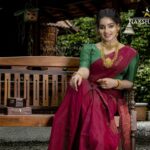 Malavika Menon Instagram – Be gorgeous. Be divine.
Beautiful @malavikacmenon
in our traditional collection.
For more details please contact @+91 8589826366
#jewerly #jewelryofinstagram #traditionaljewelry #nakshatragoldanddiamonds Nakshatra Gold and Diamonds