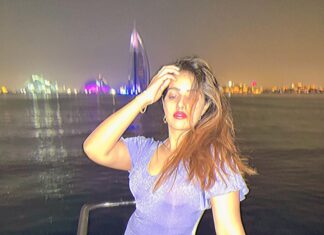Malavika Menon Instagram - 1M heart and thanks to each one of you who stood by me who loves me who cares about me who made me what I am ❤️✨😙 #onemillion #1million #oneinamillion @d3yachts #dxb #dubai #city #of #glam #partytime #hit #1m #thanks #love #gratitude #yacht #hastag