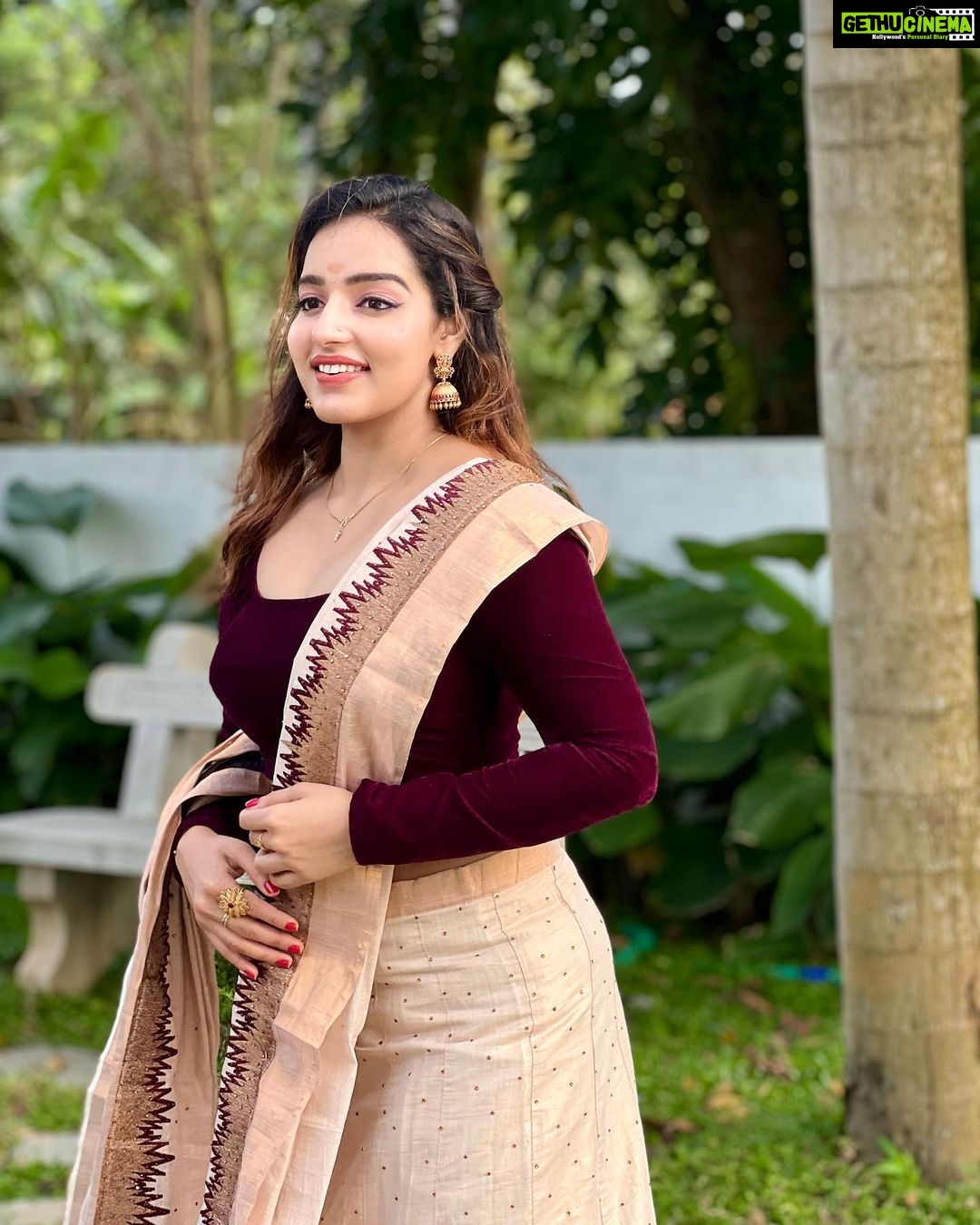 Malavika Menon - 58.5K Likes - Most Liked Instagram Photos
