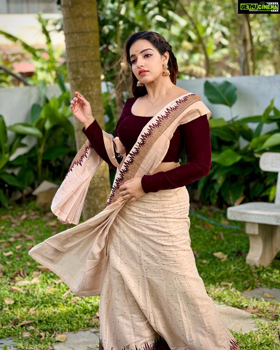 Malavika Menon - 58.5K Likes - Most Liked Instagram Photos