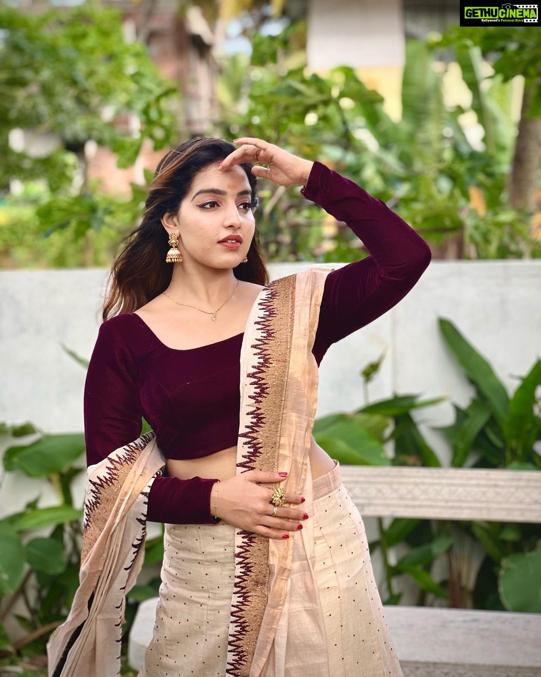 Malavika Menon - 58.5K Likes - Most Liked Instagram Photos