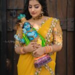 Malavika Menon Instagram – വിഷു ആശംസകൾ 🥰❤️✨
@aswathi_sasidharan__ @amal_photographi_ @dakshabridalcouture @beleza_studio_academy