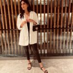 Mandana Karimi Instagram - Weekend 🌧🤍 Mumbai, Maharashtra
