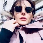 Mandana Karimi Instagram - One step at a time is good walking. #mandanakarimi #actress #actor #bollywood #bollywoodactress #london #uk #traveltouk #مانداناکریمی #لندن #انگلیس London, United Kingdom