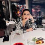 Mandana Karimi Instagram - Keep your face always toward the sunshine, and shadows will fall behind you." 🤍🧿 Mumbai - मुंबई