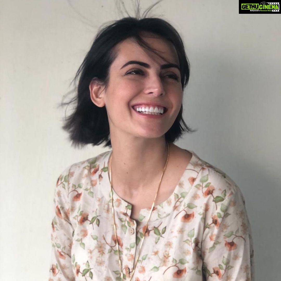 Mandana Karimi Instagram - Appreciation post ♥️ Took a small part ( I strongly believe there is no small or big jobs ( movies ) what’s important is the impact of your character in film and how makes the audience feel for your character ) wonderful movie #thar so grateful & humbled for all the love Ive received ♥️ if you haven’t seen it yet watch it on @netflix_in . Thank you @rajsingh_chaudhary for believing in me ♥️ thank you @shredevdube for your support on set while shooting the most difficult role THAT IVE EVER PLAYED ! I love you ♥️ Thank you @anilskapoor for believing that I could play Cheryl 🙌🏻♥️ Thank you @jitendrajoshi27 for being the best costar , thank you for your kind words on set , for your compassion and respect. and huge shout-out to the entire cast and crew “ @harshvarrdhankapoor @fatimasanashaikh @satishkaushik2178 @muktimohan @akfcnetwork @anuragkashyap10 @niveditabhattacharya.official artb @gautamkishanchandani @siddharthsoni @castingbay @kirti_gulyani @kunalsharma @ankita_cinesingh @dbhurji Mumbai - मुंबई