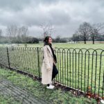 Mandana Karimi Instagram - First things first 🇬🇧 ♥️ 1- Walking in Hyde park 2- Making new friends 🦆🦢 3- picking up favourite @pierremarcolini macarons 4- eating lunch at @busabaeathai 5- Stuffing my face at Taza #london #tourism #mandanakarimi #lifestyle #travelblogger #travelphotography London, United Kingdom