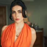 Mandana Karimi Instagram - Orange is a Color of liberation,from the pains of hurtful love and inner insecurities . To ‘ channel orange ‘ is to truly be free, To be YOU . . . Dress- @julyissue_online Earrings- @zohra_india Necklace- @tanzire.co Bag- @zara Styled by @anshikaav Assisted by @anushaaaaaa10 Production by @socialfabric_ Hair & makeup by @charllotewang_hmua . . . . . . #mandana #mandanakarimi #photography #shooting #fashionphotography #photoshoot #bollywoodfashion #collaboration #lifestyle #explorepage #bollywoodactress #bollywood #luxurylifestyle #fashionmodel #model #portraitphotography #makeup #styling #bollywoodactress #modelling #photooftheday #shoot #portrait #fashion #ootd #bollywoodlife #fashionshoot #bollywoodupdate #indoorshoot Mumbai - मुंबई