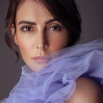 Mandana Karimi Instagram - ✨ Remind yourself of what you've been able to overcome. All the times you felt like you weren't going to make it through, you proved yourself wrong. You're more powerful than you think. -Ash Alves Make up: @kalyaninayakmakeupandhair Styled: @stylebypoonamgupta Hair: @ankitamanwanimakeupandhair Photographer: @kay_sukumar Wearing: @brindasneha 💫 آنچه که تونستی بهش غلبه کنی را به خودت یادآوری کن. تمام دفعاتی که احساس کردی قرار نیست از عهده اش بربیای ولی ثابت کردی که اشتباه میکردی! تو قدرتمند تر ازونی هستی که فکر میکنی ⚡️✨ #مانداناکریمی #بازیگرزن #موفقیت #اعتمادبنفس #زن_موفق #بالیوود #عکاسی_فشن #مدل #فشن #mandanakarimi #actress #success #selfconfidence #bollywood #model #fashion #photography Mumbai, Maharashtra