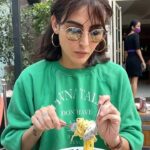 Mandana Karimi Instagram - They said “skinny girls don’t eat 😋” I live to eat 😜 How about you? What’s your favourite meal or cousin? Sushi? Indian? Italian? Persian? 🥰 Well you are watching me hanging out with my BBF’s for a late lunch 😉✨ don’t forget to like and leave a comment ❤️ میگن دخترای لاغر غذا نمیخورن ولی من عاشق غذا خوردنم! غذای مورد علاقه شما چیه؟ غذای کجارو بیشتر دوس دارید؟ سوشی؟ هندی؟ ایتالیایی؟ ایرانی؟ ☺️ #مانداناکریمی #هند #غذا #پاستا #لاغر #مدل #فشن #بازیگر #غذا_ایتالیایی #بالیوود #mandanakarimi #india #food #pasta #skinnygirls #model #fashion #actress #bollywood #italianfood Mumbai - मुंबई