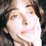 Mandana Karimi Instagram - Currently-> where I wanna be 🥲🫠 #longofficehours #takemeback #holiday KKD Studio