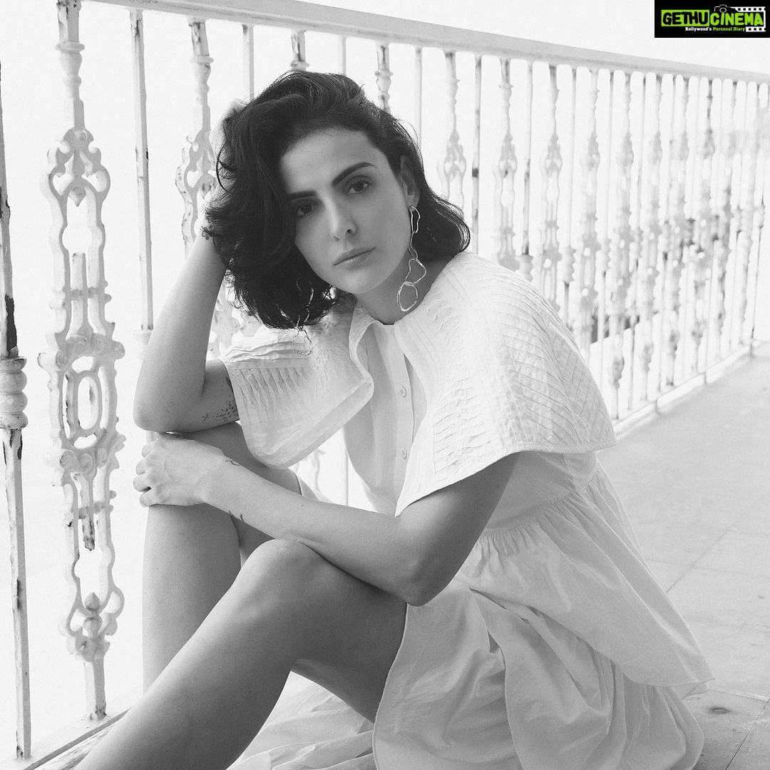 Mandana Karimi Instagram - We’re just trying to find some color in this black and white world 🖤🤍 Dress- @lovechoje Earrings- @zohra_india Styled by @anshikaav Assisted by @anushaaaaaa10 Production by @socialfabric_ . . . . . . . . #mandana #mandanakarimi #photography #shooting #fashionphotography #photoshoot #bollywoodfashion #collaboration #lifestyle #explorepage #bollywoodactress #bollywood #luxurylifestyle #fashionmodel #model #portraitphotography #makeup #styling #bodysuit #bollywoodactress #modelling #shoot #portrait #fashion #ootd #bollywoodlife #fashionshoot #bollywoodupdate #indoorshoot Mumbai, Maharashtra