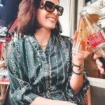 Mandana Karimi Instagram - To a golden time! 🍻 . . . . . . . . #paris #cityoflight #travel #traveldiaries #europe #travelphotography #mandana #mandanakarimi #chillin #ootd #fashion #lifestyle #luxurylifestyle #bollywoodactress #lifestyleinfluencer #bollywood #bollywoodfashion #vacation #travelgram #beautifuldestination #parisholiday #cityoflove #travelblogger #travelinfluencer #brunch #fashionphotography #discoverparis #parisianstyle Rue du Faubourg-Saint-Denis