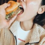 Mandana Karimi Instagram - Hope you receive love , chocolate, roses or whatever makes you happy and loved in #valentineday ❤️ Well 🍔 makes me happy 😜 😉 Happy valentines y’all ❤️